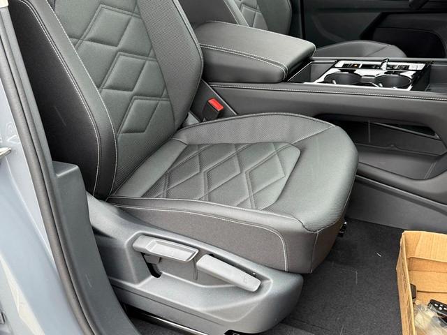 Photo of 2025 Pure Gray Volkswagen Atlas