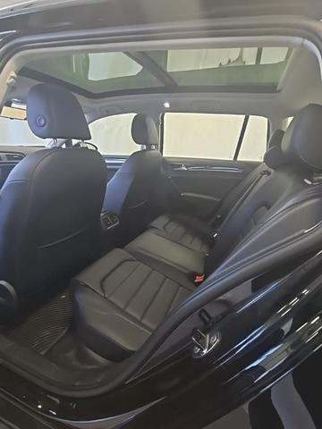 Photo of 2017 Black Volkswagen Golf SportWagen