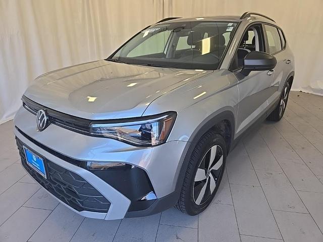 Photo of 2025 Pyrite Silver Metallic Volkswagen Taos