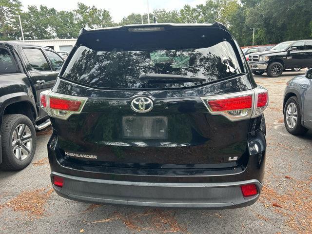 Photo of 2015 Attitude Black Metallic Toyota Highlander