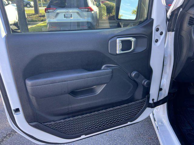 Photo of 2024 Bright White Clearcoat Jeep Wrangler