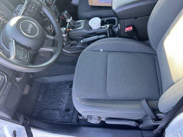 Photo of 2024 Bright White Clearcoat Jeep Wrangler