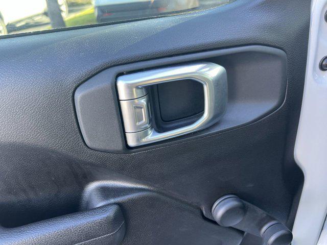 Photo of 2024 Bright White Clearcoat Jeep Wrangler