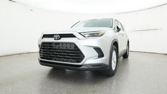 Photo of 2025 Celestial Silver Metallic Toyota Grand Highlander