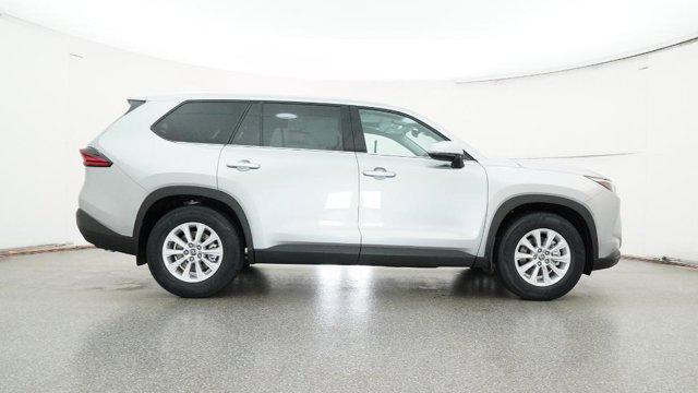 Photo of 2025 Celestial Silver Metallic Toyota Grand Highlander