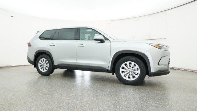 Photo of 2025 Celestial Silver Metallic Toyota Grand Highlander