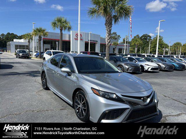 Photo of 2022 Celestial Silver Metallic Toyota Camry