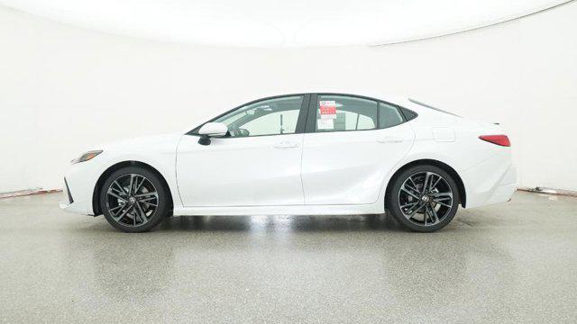 Photo of 2025 Wind Chill Prl Toyota Camry