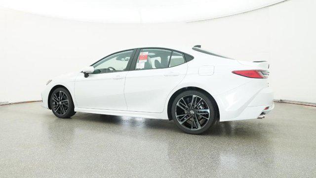 Photo of 2025 Wind Chill Prl Toyota Camry