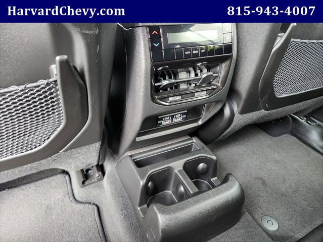 Photo of 2023 Silver Zynith Jeep Grand Cherokee L