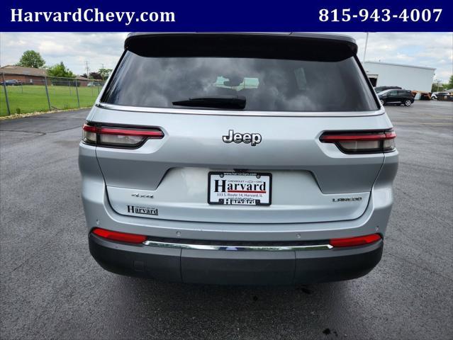 Photo of 2023 Silver Zynith Jeep Grand Cherokee L