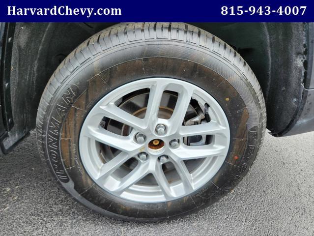Photo of 2023 Silver Zynith Jeep Grand Cherokee L