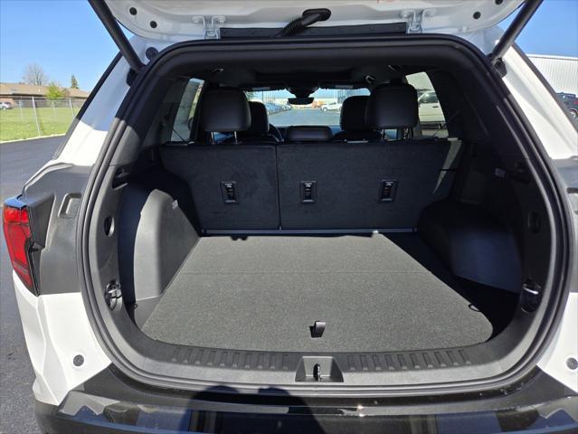 Photo of 2026 Summit White GMC Terrain