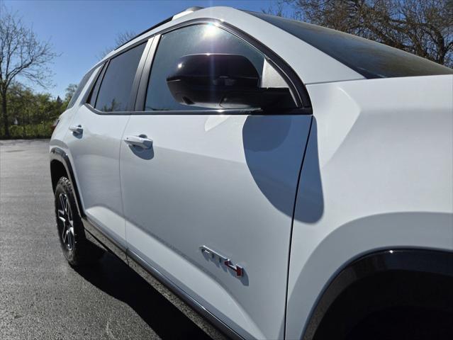 Photo of 2026 Summit White GMC Terrain