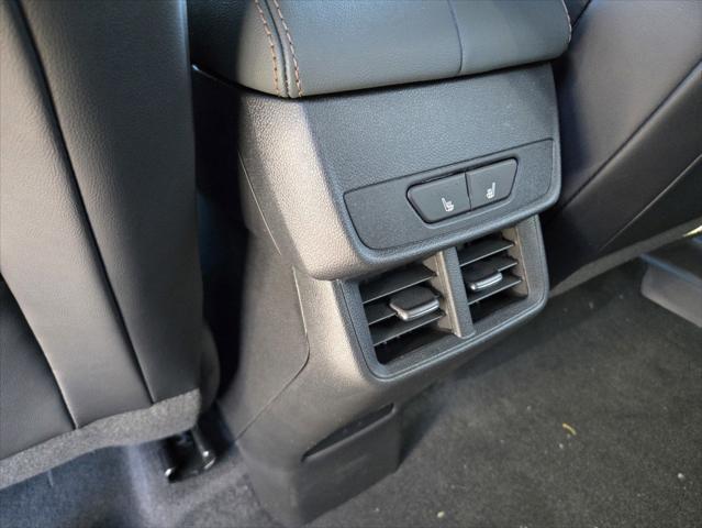 Photo of 2026 Summit White GMC Terrain