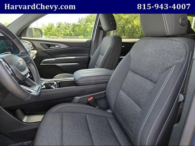 Photo of 2025 Lakeshore Blue Metallic Chevrolet Traverse