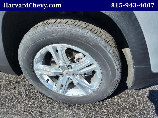 Photo of 2022 Quicksilver Metallic GMC Terrain