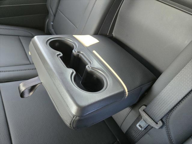 Photo of 2025 Summit White GMC Sierra 2500