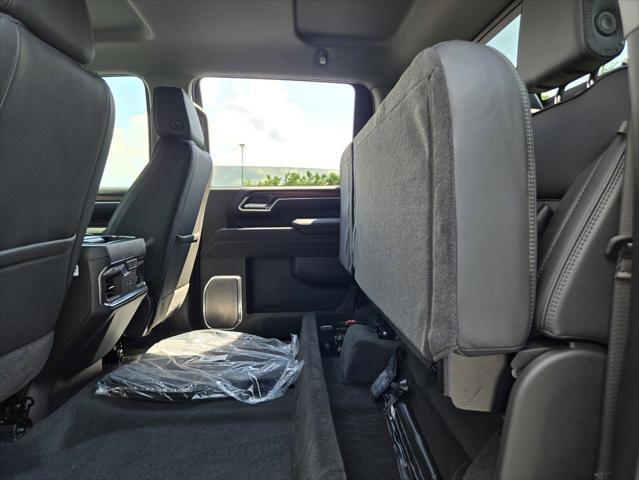 Photo of 2025 Summit White GMC Sierra 2500
