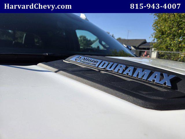 Photo of 2025 Summit White Chevrolet Silverado 3500
