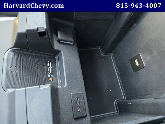 Photo of 2025 Summit White Chevrolet Silverado 3500