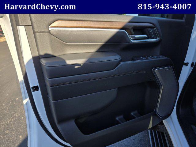 Photo of 2025 Summit White Chevrolet Silverado 3500