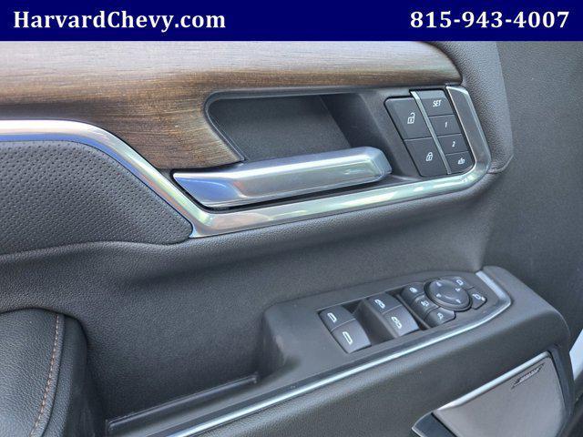 Photo of 2025 Summit White Chevrolet Silverado 3500