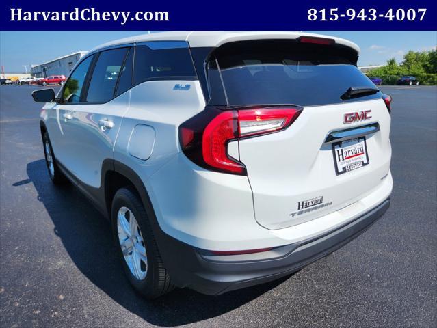 Photo of 2024 Summit White GMC Terrain