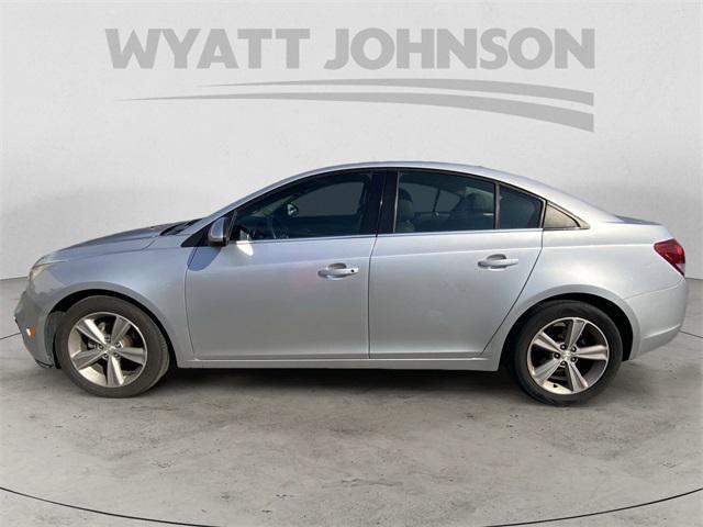 Photo of 2015 Silver Ice Metallic Chevrolet Cruze