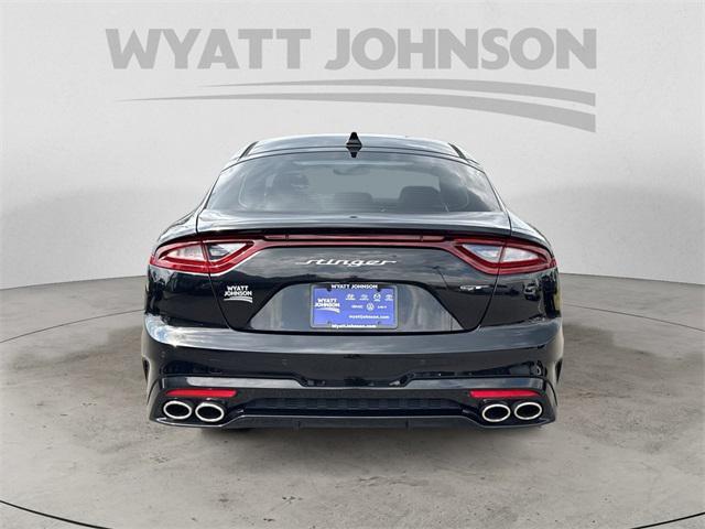 Photo of 2019 Aurora Black Kia Stinger