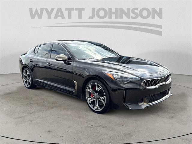 Photo of 2019 Aurora Black Kia Stinger