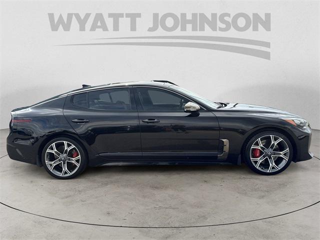 Photo of 2019 Aurora Black Kia Stinger