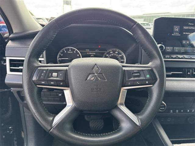 Photo of 2023 Alloy Silver Metallic Mitsubishi Outlander