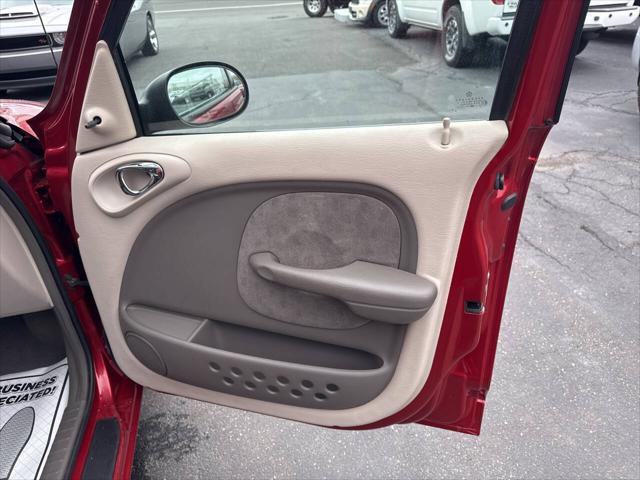 Photo of 2001 Maroon Chrysler PT Cruiser