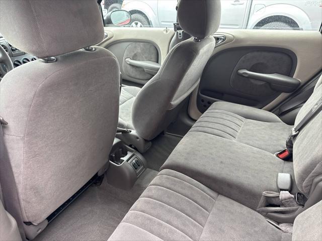 Photo of 2001 Maroon Chrysler PT Cruiser