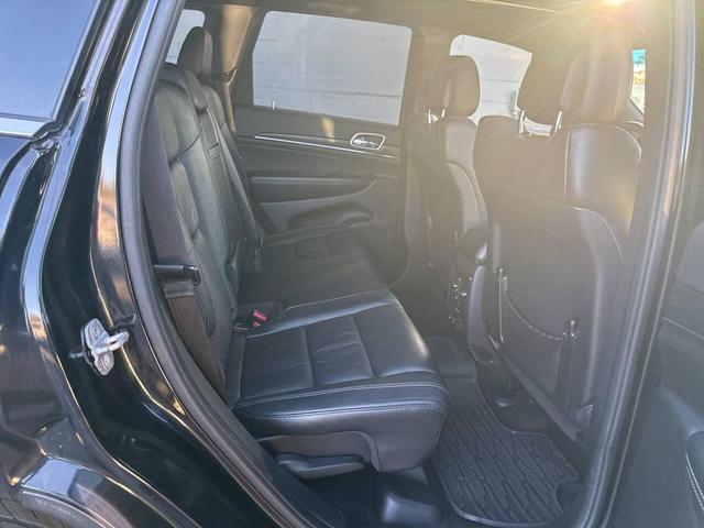Photo of 2014 Black Jeep Grand Cherokee