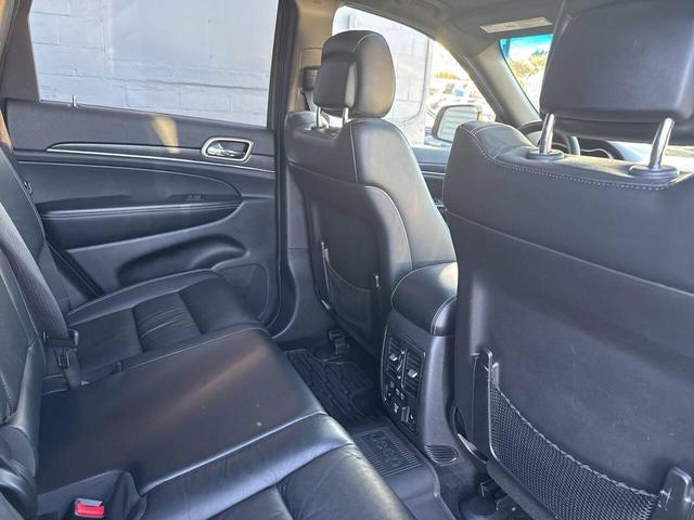Photo of 2014 Black Jeep Grand Cherokee