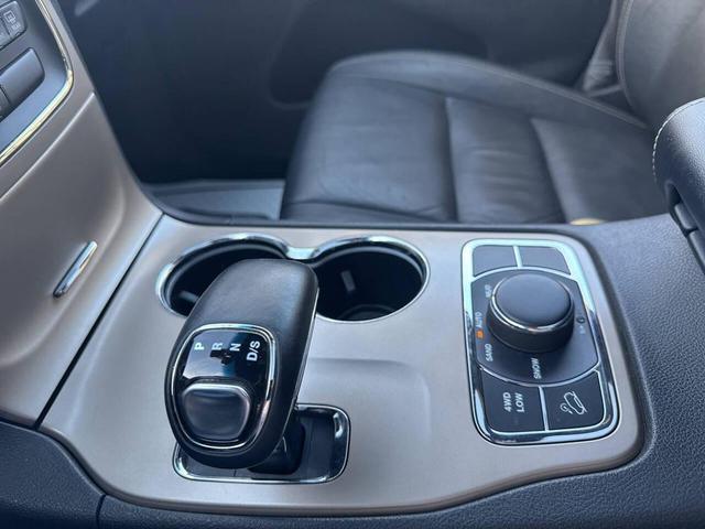 Photo of 2014 Black Jeep Grand Cherokee