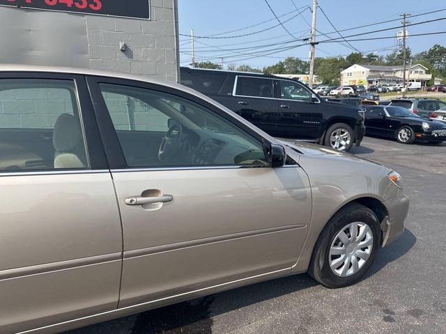 Photo of 2006 Tan Toyota Camry