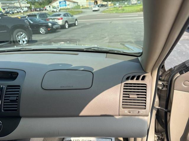 Photo of 2006 Tan Toyota Camry