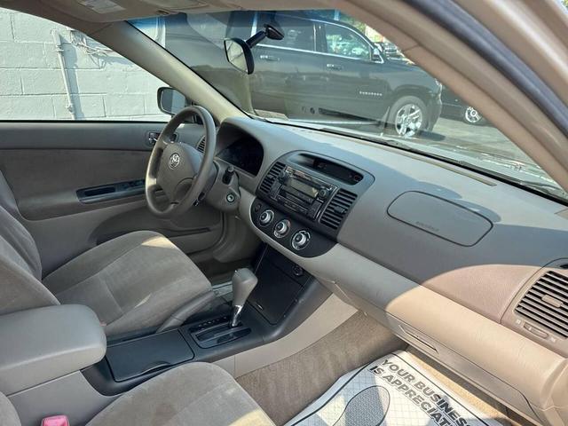Photo of 2006 Tan Toyota Camry
