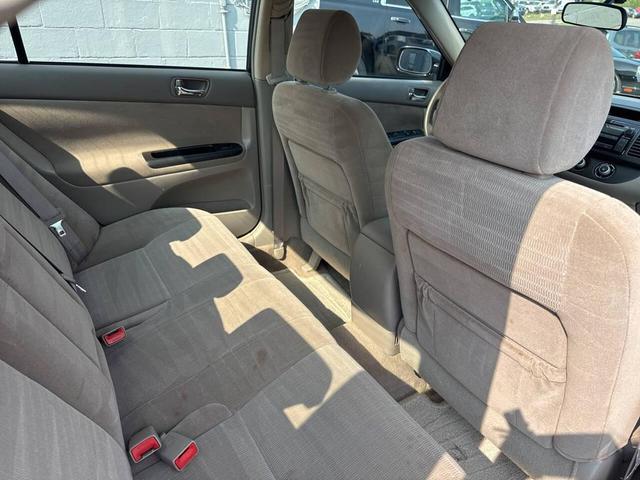 Photo of 2006 Tan Toyota Camry