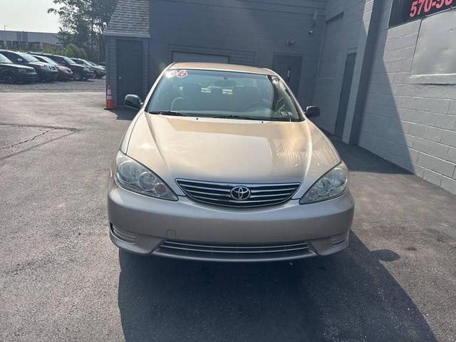 Photo of 2006 Tan Toyota Camry