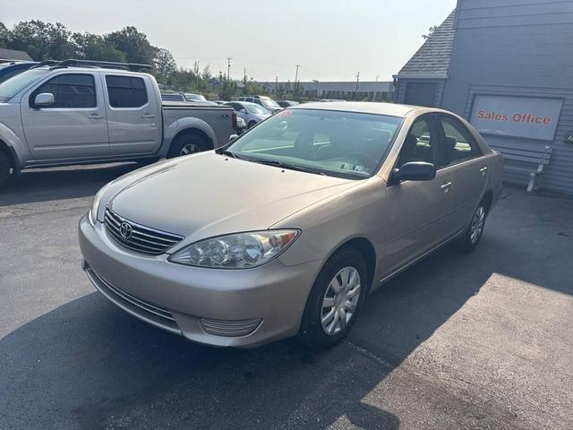 Photo of 2006 Tan Toyota Camry
