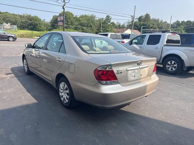 Photo of 2006 Tan Toyota Camry