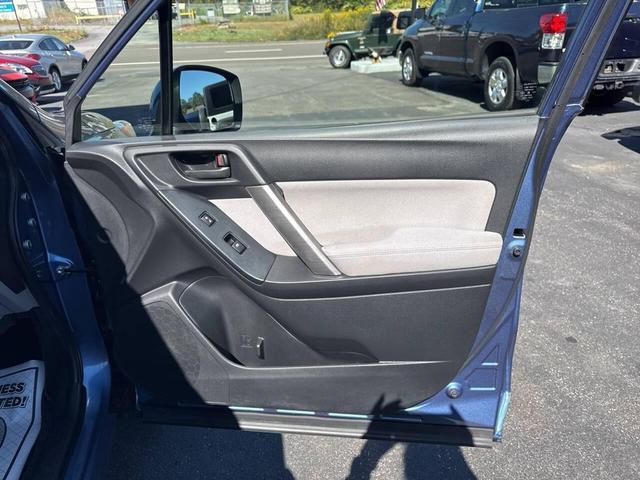 Photo of 2015 Blue Subaru Forester