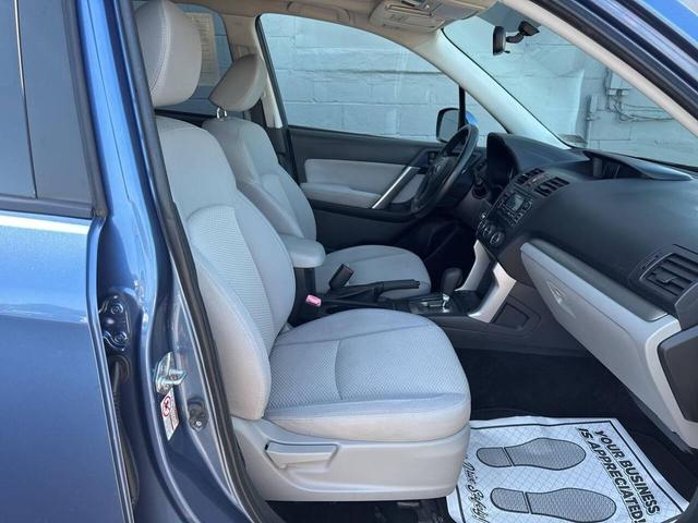 Photo of 2015 Blue Subaru Forester