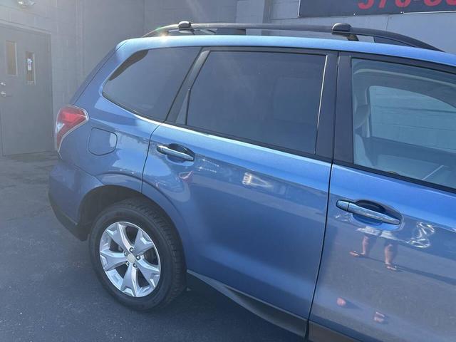 Photo of 2015 Blue Subaru Forester