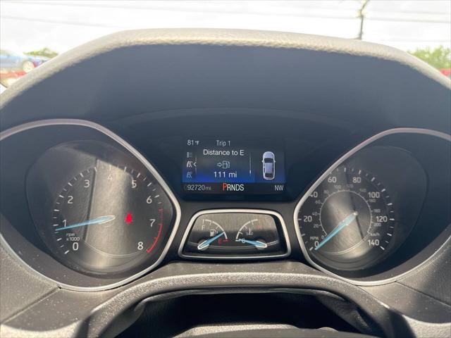 Photo of 2017 Burgundy Ford Focus
