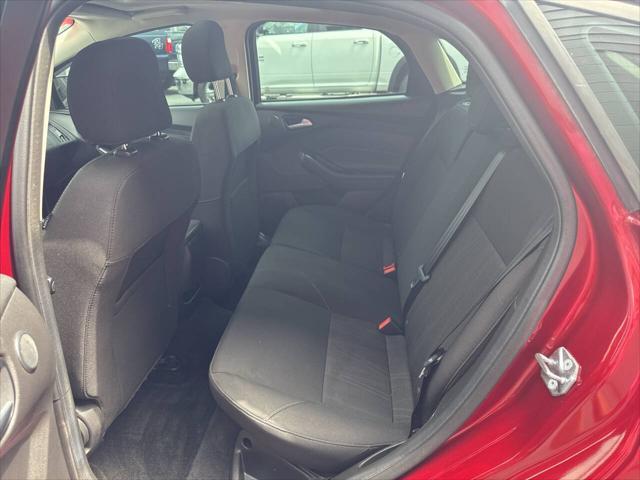 Photo of 2017 Burgundy Ford Focus